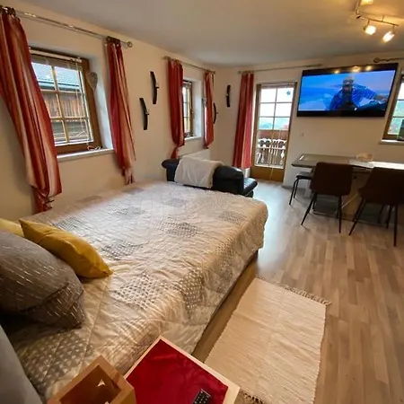 Haus Stabentheiner 아파트